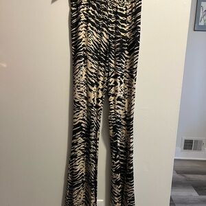 stretchy print pants